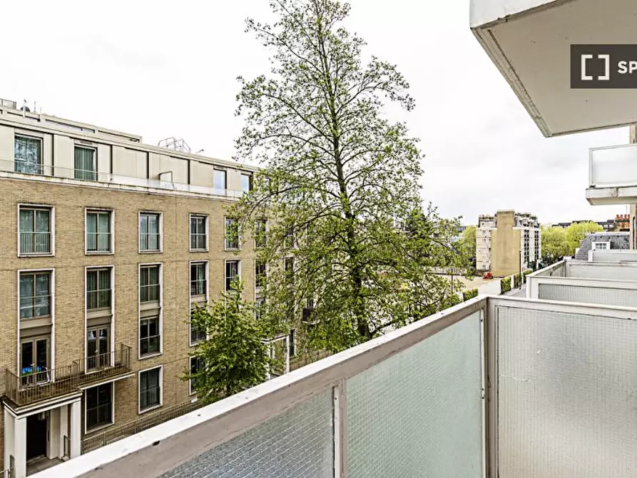 Immagine 12 di Appartamento in affitto  in Flat a 