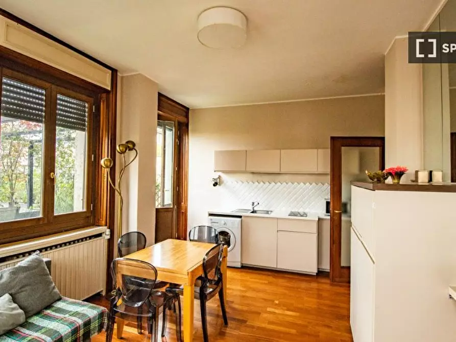 Immagine 7 di Appartamento in affitto  in Via dei Piatti a Milano