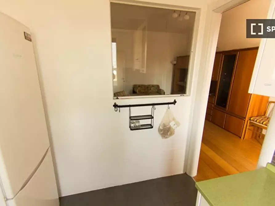 Immagine 11 di Camera condivisa in affitto  in Via Angera a Milano