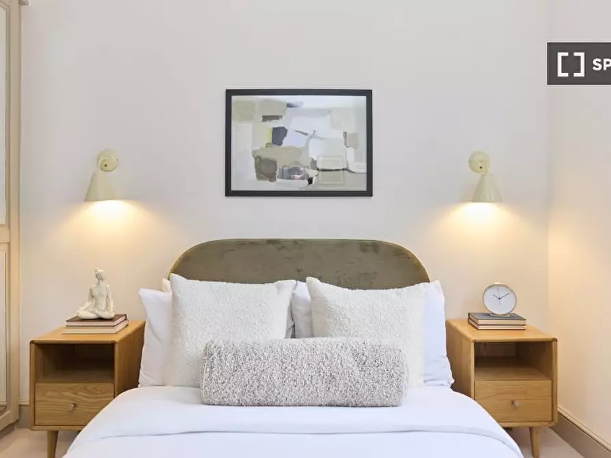 Immagine 2 di Appartamento in affitto  in Graces Mews a Paddington