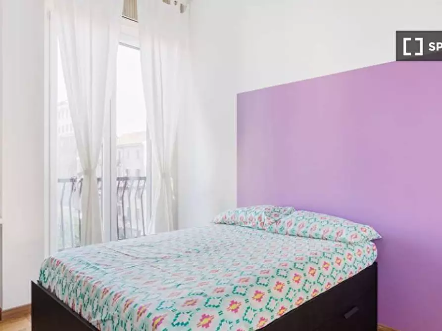 Immagine 1 di Camera condivisa in affitto  in Viale Tunisia a Milano