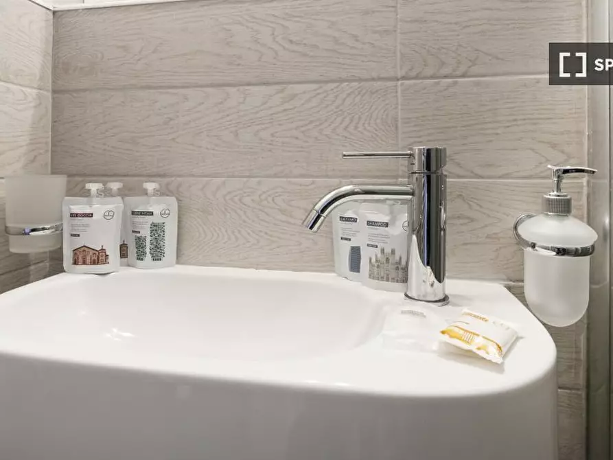 Immagine 19 di Appartamento in affitto  in Viale Bligny a Milano