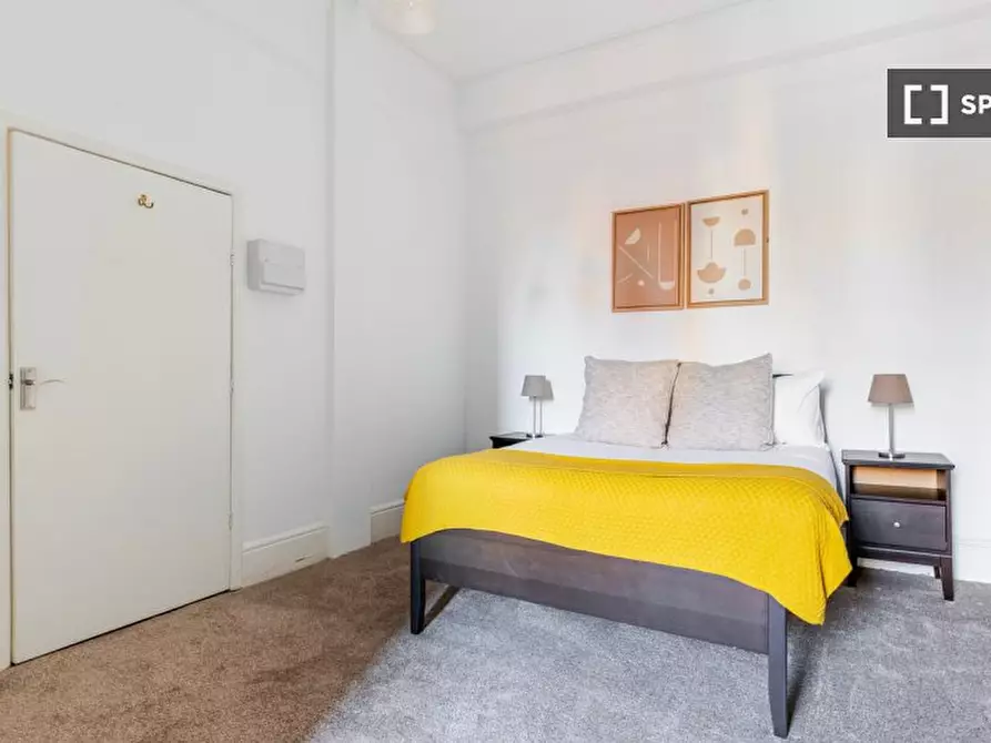 Immagine 12 di Appartamento in affitto  in Clanricarde Gardens a Paddington