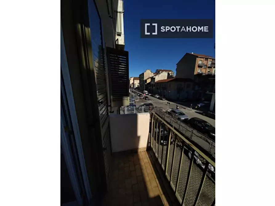Immagine 17 di Camera condivisa in affitto  in Via Cortemilia a Torino