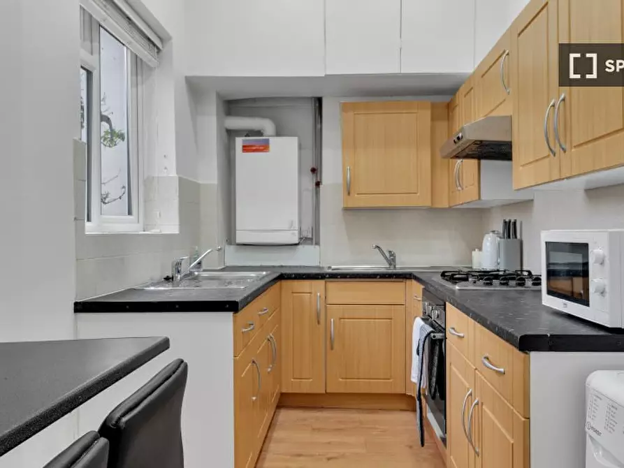 Immagine 6 di Appartamento in affitto  in Castlewood Rd a Hackney