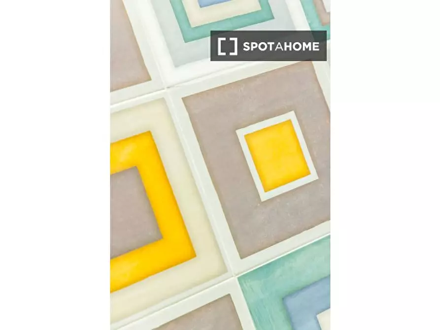 Immagine 13 di Appartamento in affitto  in Via Santa Teresa degli Scalzi a Napoli