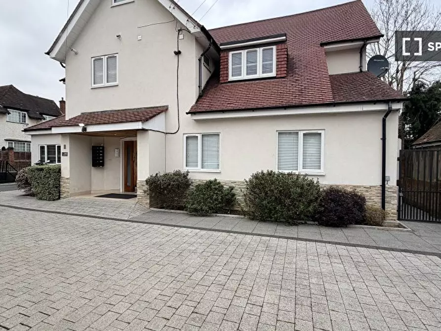 Immagine 13 di Appartamento in affitto  in Uxbridge Road a Harrow