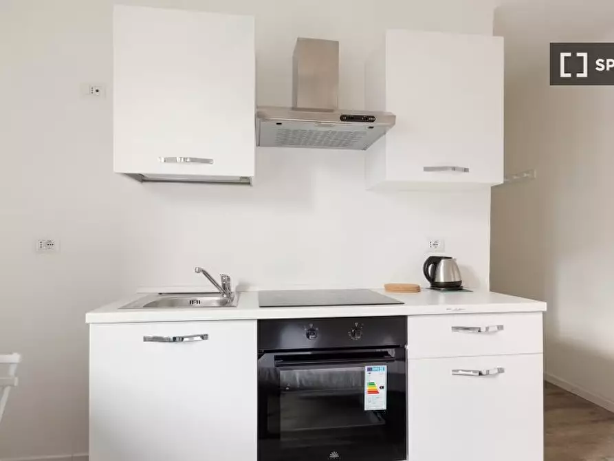 Immagine 10 di Ufficio in affitto  in Via Luigi Federico Menabrea a Milano