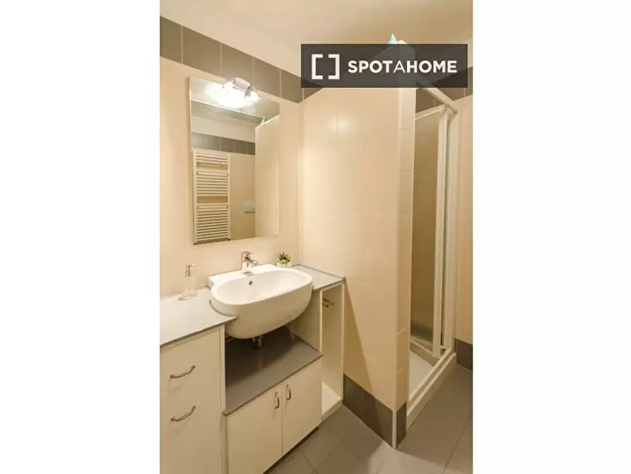 Immagine 4 di Ufficio in affitto  in Via Marco Emilio Lepido a Bologna