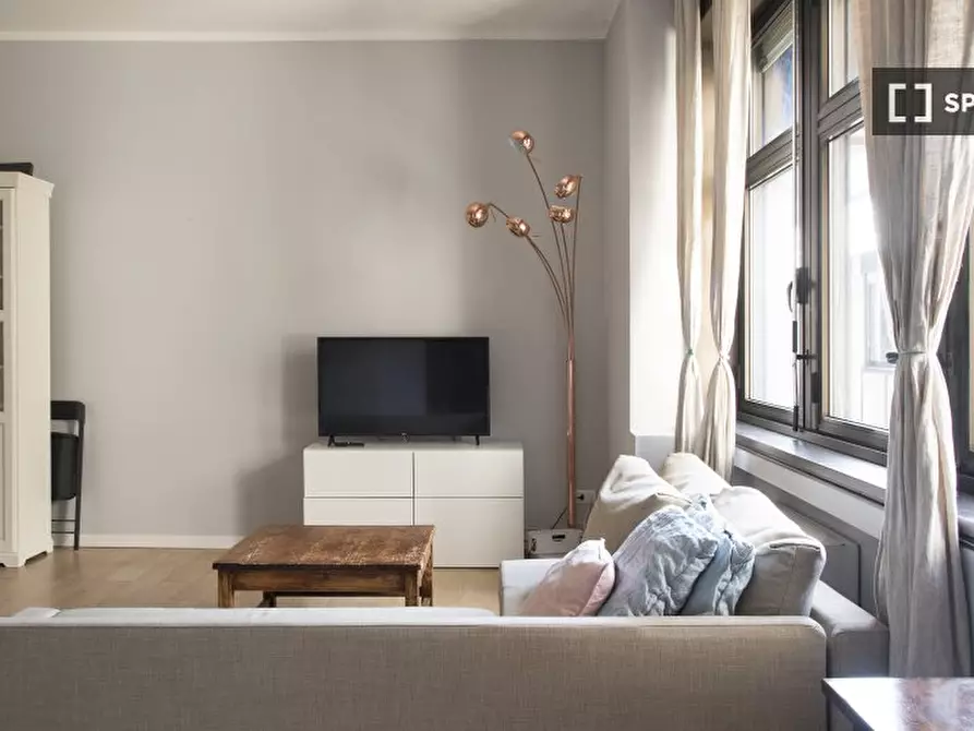 Immagine 10 di Appartamento in affitto  in Via Antonio Tolomeo Trivulzio a Milano