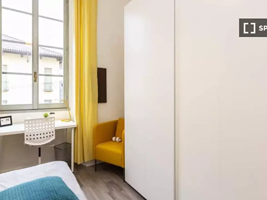 Immagine 5 di Camera condivisa in affitto  in Via San Marco a Milano