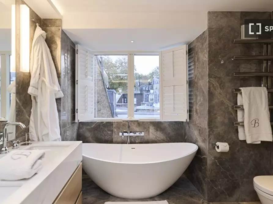 Immagine 13 di Appartamento in affitto  in William Mews a 