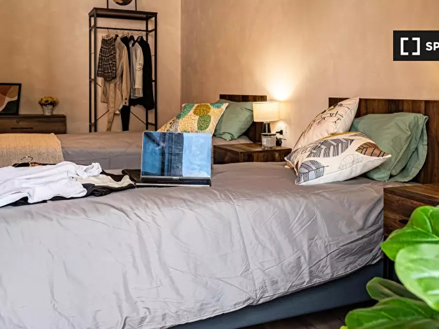 Immagine 2 di Camera condivisa in affitto  in Via Paganini a Rovereto