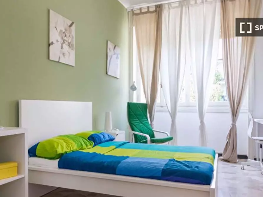 Immagine 2 di Camera condivisa in affitto  in Via Raffaello Bertieri a Milano