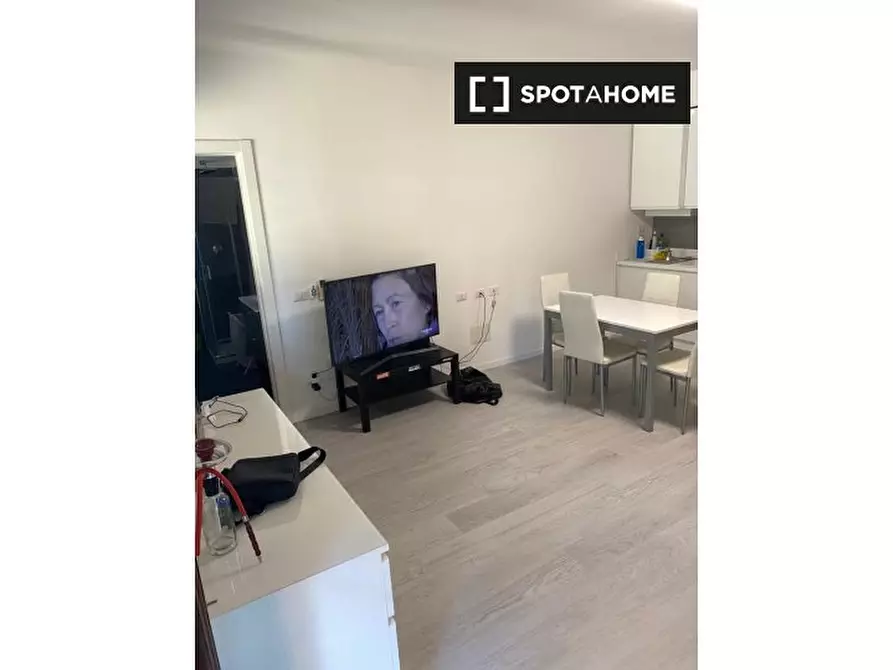 Immagine 2 di Appartamento in affitto  in Via Elio Bernardi a Bologna