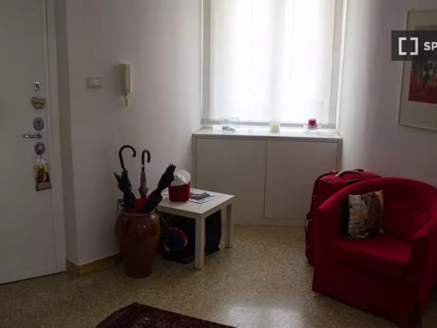 Immagine 12 di Camera condivisa in affitto  in Via Bolzano a Roma