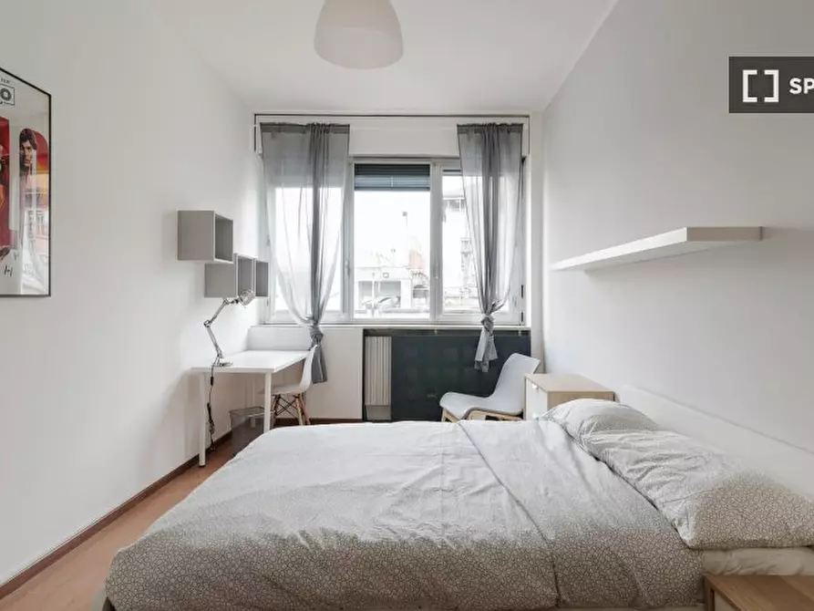 Immagine 2 di Camera condivisa in affitto  in Via Ernesto Breda a Milano