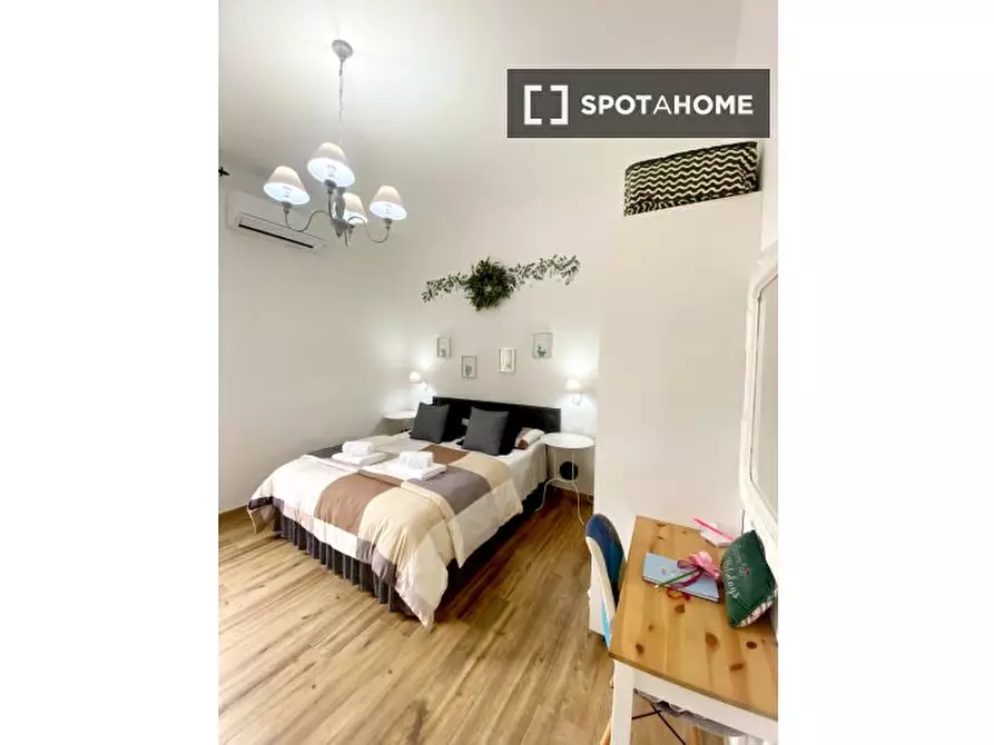 Immagine 15 di Camera condivisa in affitto  in Via Vincenzo Menasi a Roma