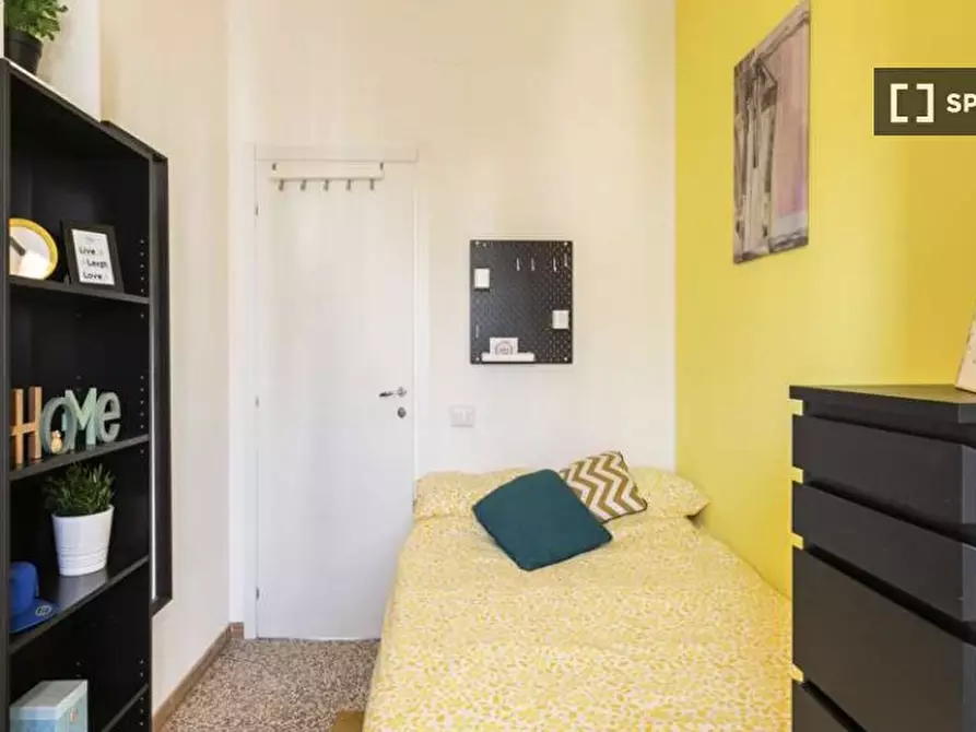 Immagine 1 di Camera condivisa in affitto  in Via della Capinera a Milano