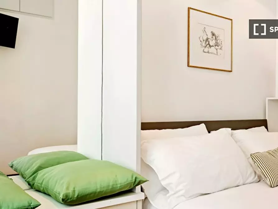 Immagine 11 di Appartamento in affitto  in Piazza S. Marco a Milano