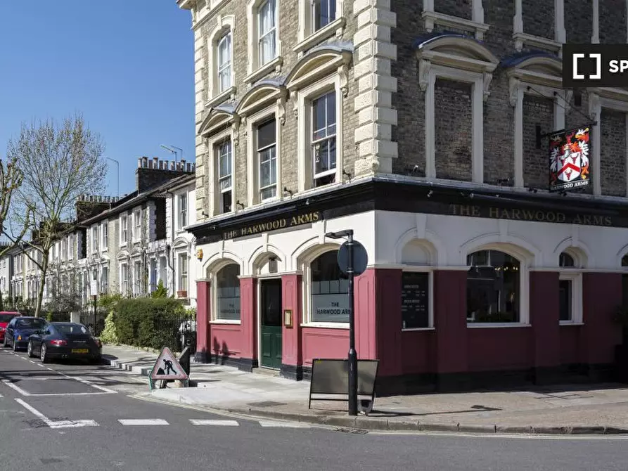 Immagine 15 di Appartamento in affitto  in Garden Flat a Hammersmith