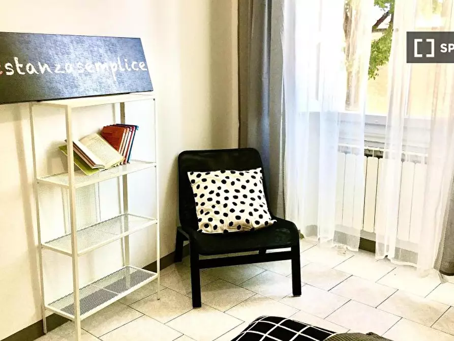 Immagine 3 di Camera condivisa in affitto  in Via del Ponte Rosso a Firenze