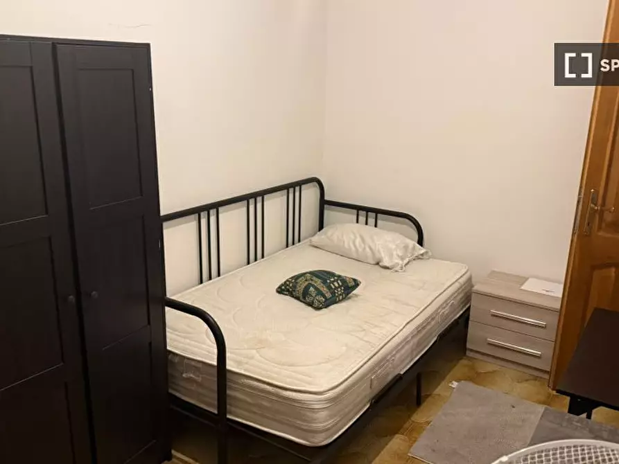 Immagine 2 di Camera condivisa in affitto  in Via Argusto a Roma