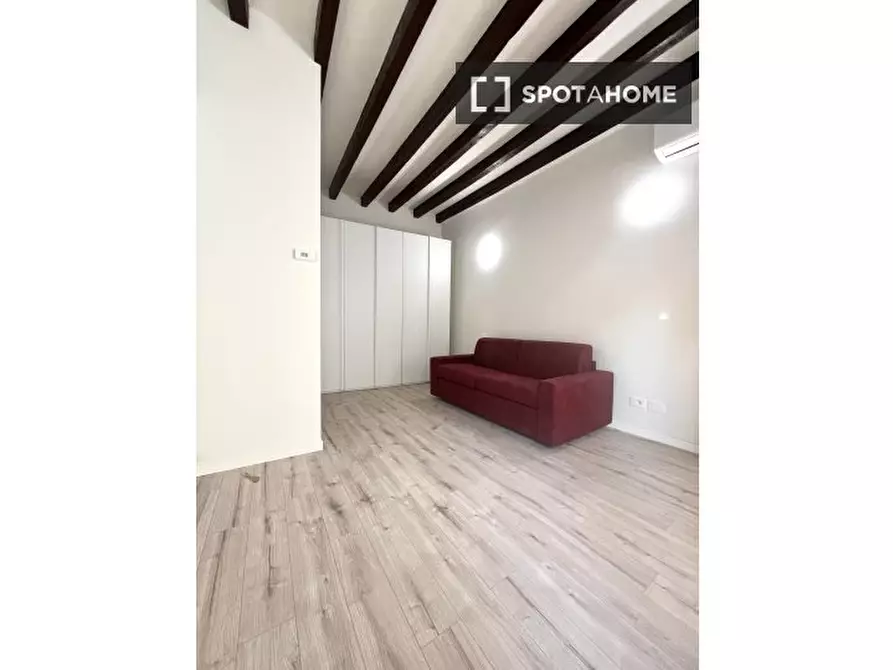 Immagine 11 di Ufficio in affitto  in Via Marco Aurelio a Milano