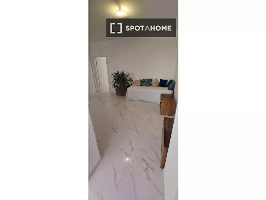 Immagine 13 di Appartamento in affitto  in Via Giulio e Corrado Venini a Milano