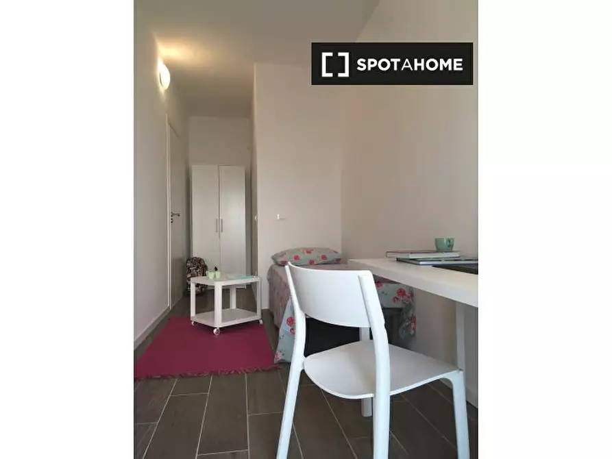 Immagine 3 di Camera condivisa in affitto  in Via Federico Confalonieri a Padova