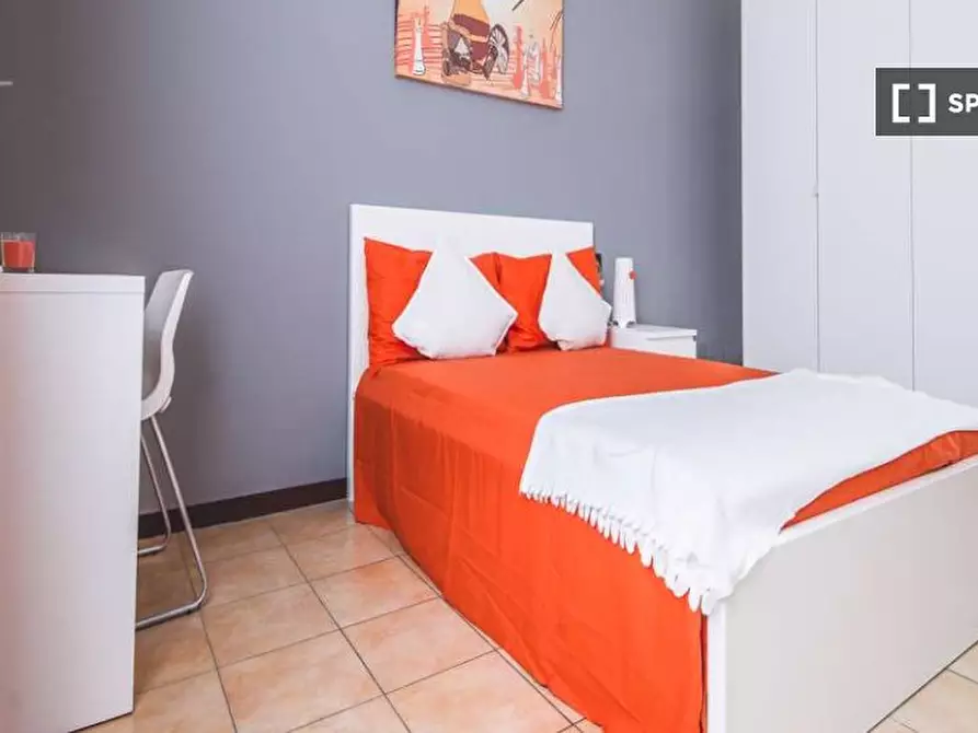 Immagine 5 di Camera condivisa in affitto  in Viale Monza a Milano