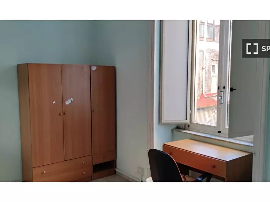 Immagine 3 di Camera condivisa in affitto  in Piazza Crocelle ai Mannesi a Napoli