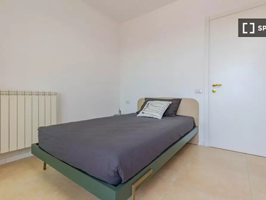 Immagine 3 di Camera condivisa in affitto  in Famagosta a Milano