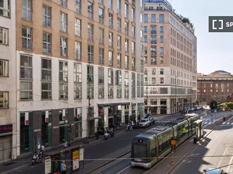 Immagine 18 di Camera condivisa in affitto  in Via Larga a Milano