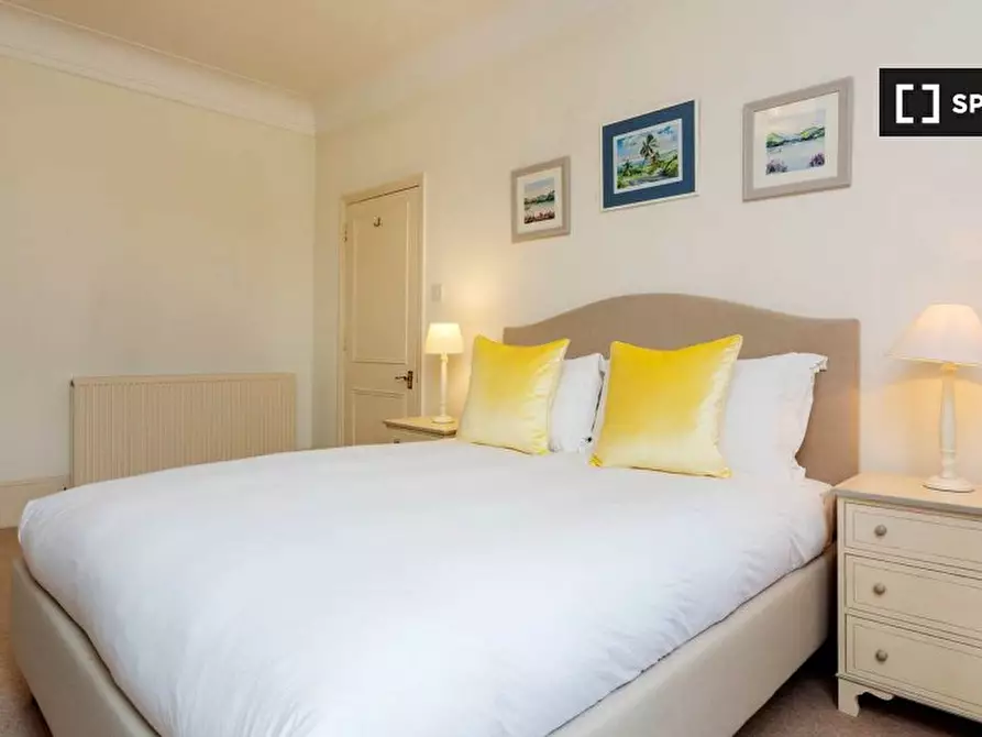 Immagine 10 di Appartamento in affitto  in Second floor flat a Hammersmith