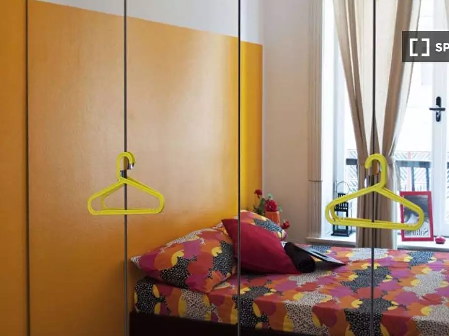 Immagine 3 di Camera condivisa in affitto  in Viale Tunisia a Milano