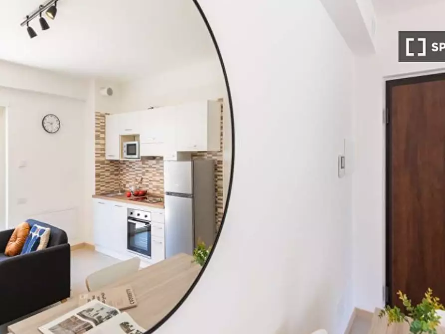 Immagine 18 di Camera condivisa in affitto  in Via Gardone a Milano