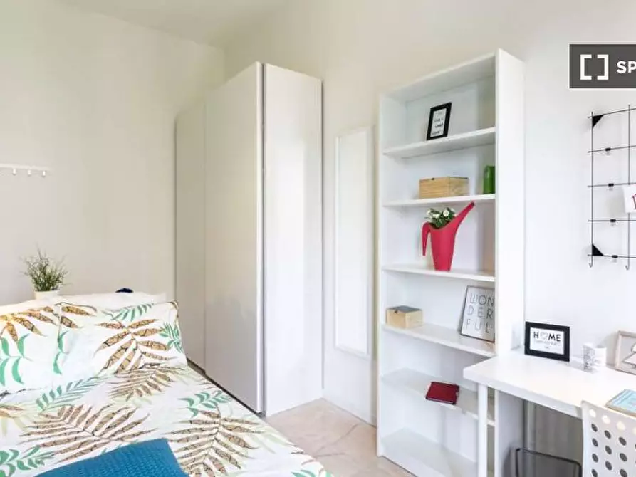 Immagine 3 di Camera condivisa in affitto  in Viale Beatrice D'Este a Milano