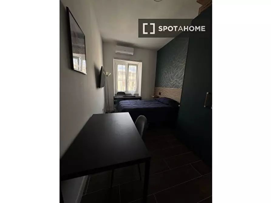 Immagine 6 di Camera condivisa in affitto  in Via Publio Valerio a Roma