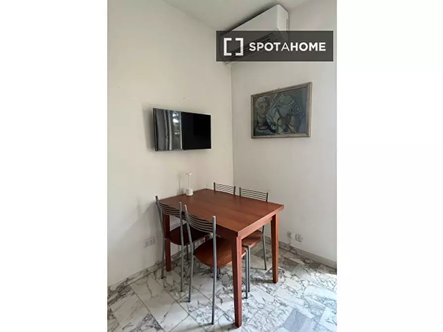 Immagine 6 di Appartamento in affitto  in Via di S. Croce in Gerusalemme a Roma