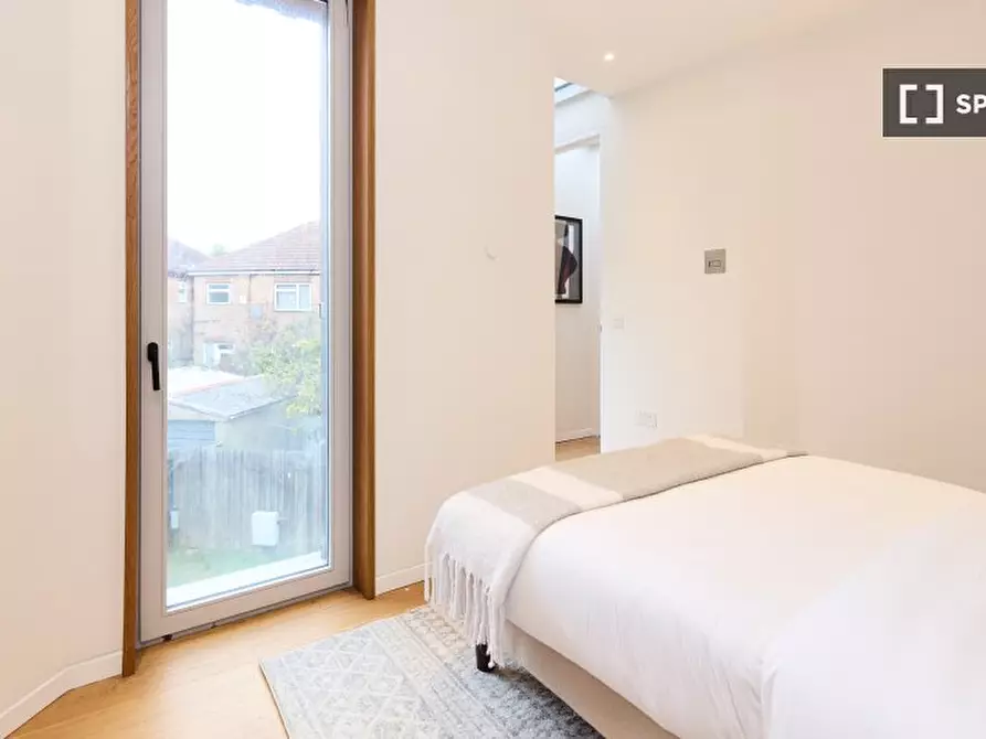 Immagine 15 di Appartamento in affitto  in Crowntree Mews a Barnet