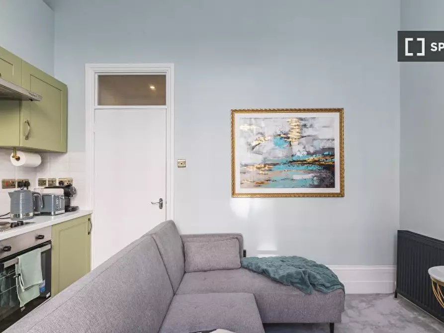 Immagine 4 di Appartamento in affitto  in flat a 