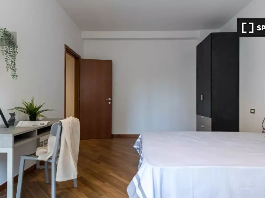 Immagine 3 di Camera condivisa in affitto  in Via Luciano Zuccoli a Milano