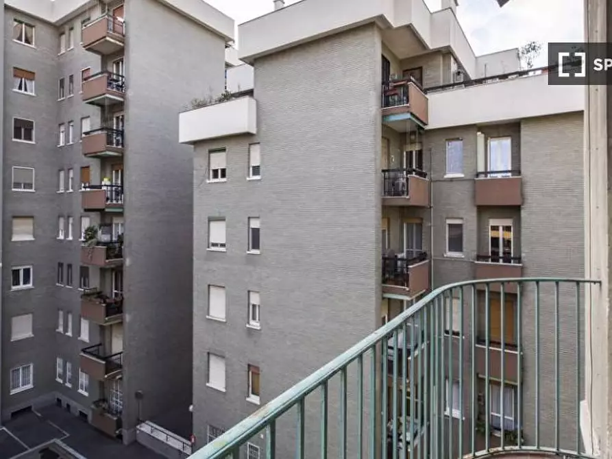 Immagine 8 di Camera condivisa in affitto  in Via Verbano a Milano