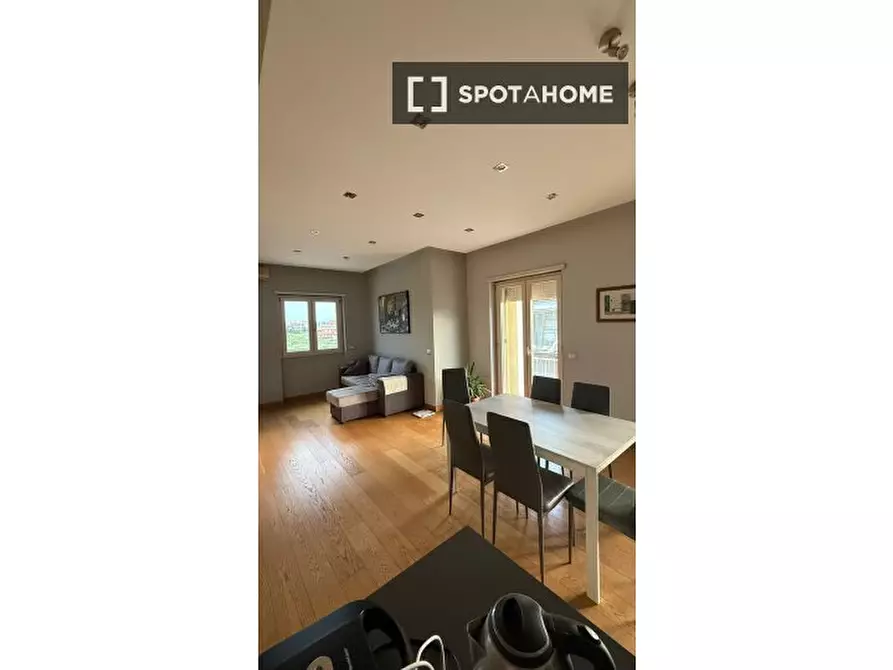 Immagine 7 di Camera condivisa in affitto  in V. Collatina a Roma