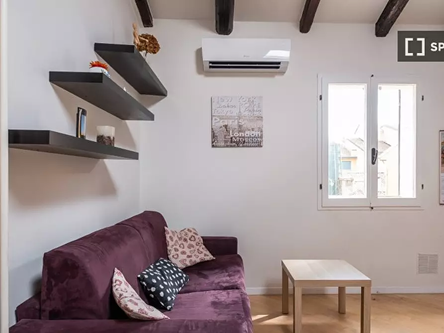 Immagine 5 di Appartamento in affitto  in Via del Pratello a Bologna