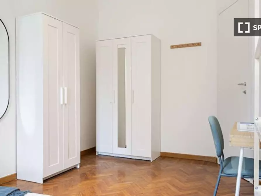 Immagine 3 di Camera condivisa in affitto  in Via Giovanni Pascoli a Milano