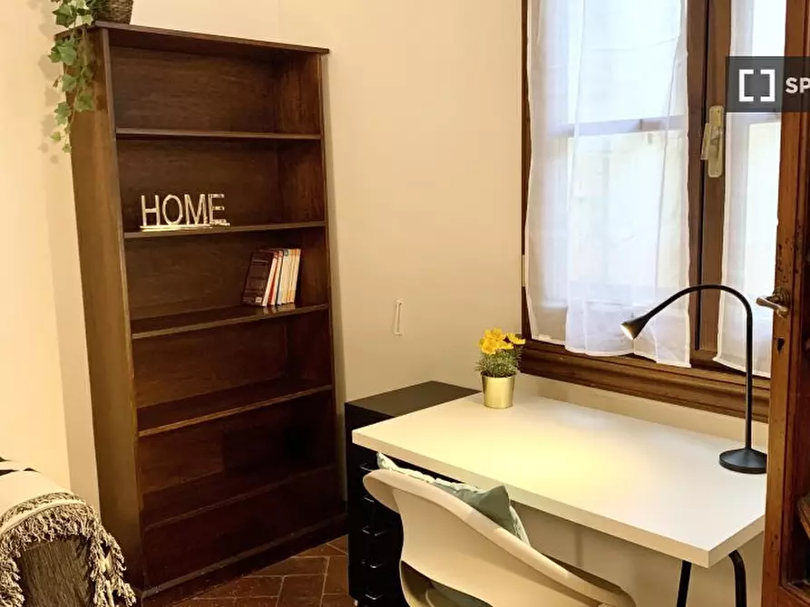 Immagine 7 di Camera condivisa in affitto  in VIA S. ANTONINO (1) a Firenze