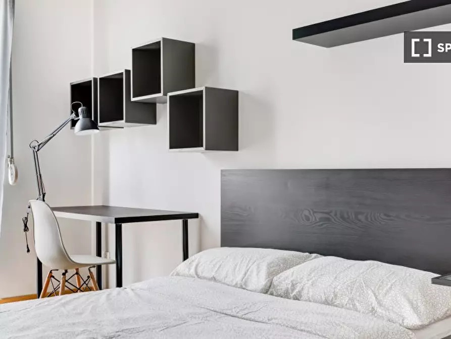 Immagine 3 di Camera condivisa in affitto  in Via Stromboli a Milano