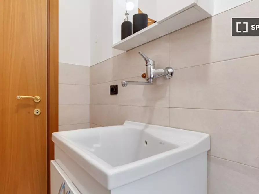 Immagine 9 di Camera condivisa in affitto  in Via Rembrandt a Milano